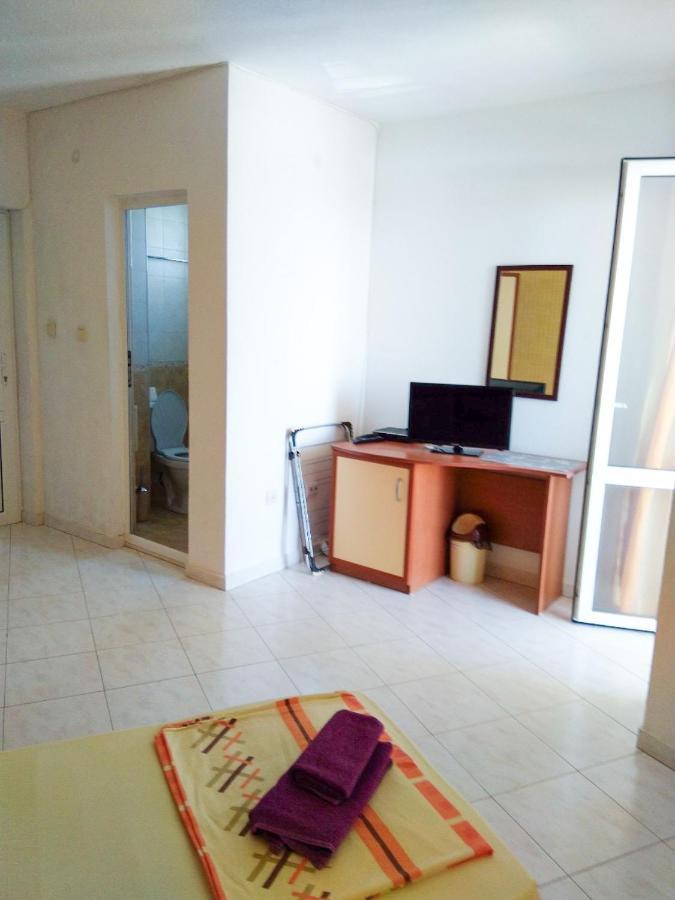 Hotel Kъща За Гости Липите à Sinemoretz Extérieur photo